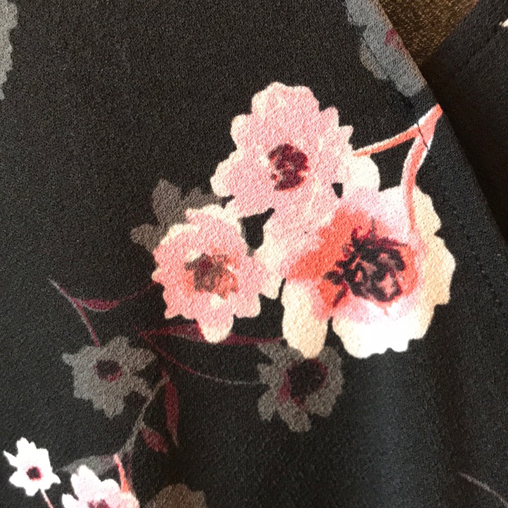 NWT Candie’s Black Floral Wrap Dress - Picture 7 of 8